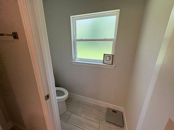 2nd image of 2527 W Begonia Dr