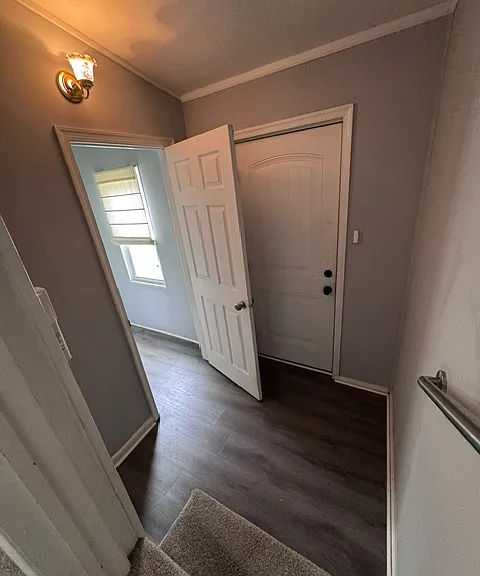 1464 Colony Rd — Photo 4