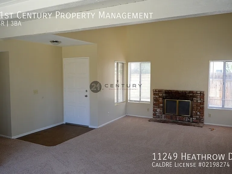 11249 Heathrow Dr — Photo 5