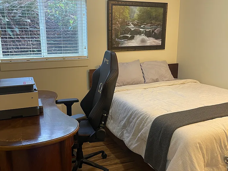 Windward Place Apartments — Photo 17