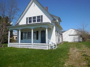 9 W Shore Rd, Grand Isle, VT 05458