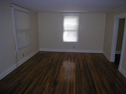 3rd image of 123 Washington Ave