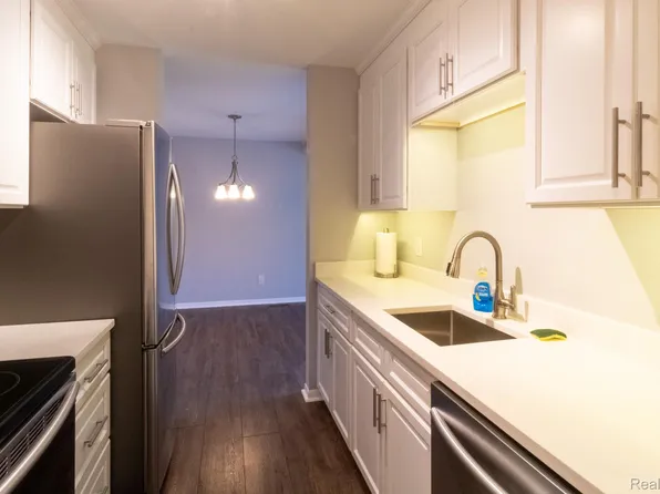 1199 S Sheldon Rd APT 79, Plymouth, MI 48170
