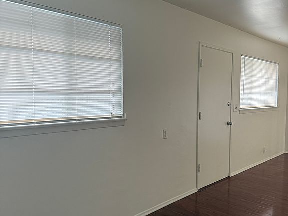 5th image of 522 Linwood Ave APT A