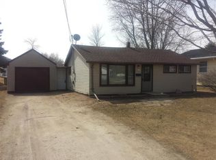 3811 W Marshall St, Manitowoc, WI 54220