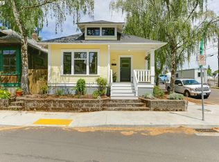 1543 SE Pershing St, Portland, OR 97202