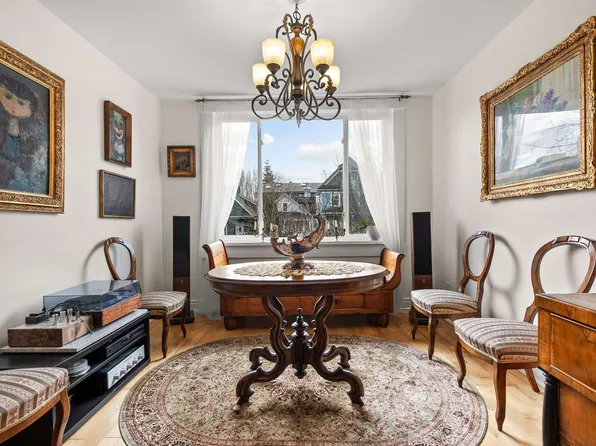 1831 W 2nd Ave #1829, Vancouver, BC V6J 1J1