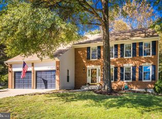 12 Griswold Ct, Sterling, VA 20165