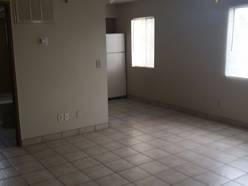 2nd image of 2761 N Edith Blvd