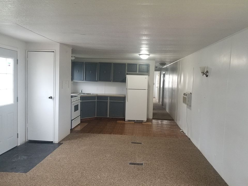 2nd image of 603 12th St Trailer 5