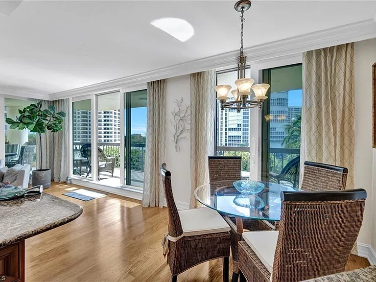 4551 Gulf Shore Blvd N #505 — Photo 14