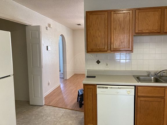 5th image of 1407 Dugger Cir