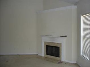 10 Laurel Leaf Ct, Durham, NC 27703