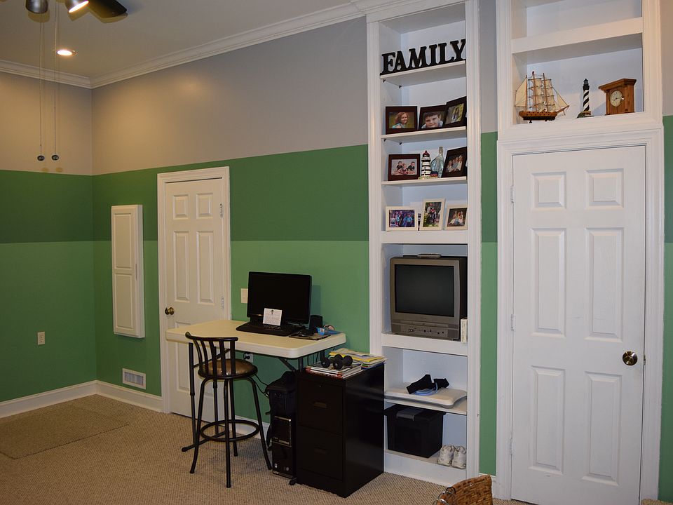 1st image of 804 Fedelon Trl