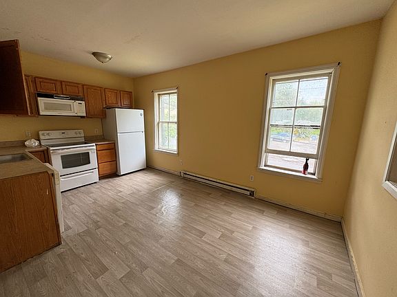 Kitchen with brand news floors