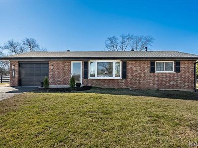 1829 Main Dr, High Ridge, MO, 63049