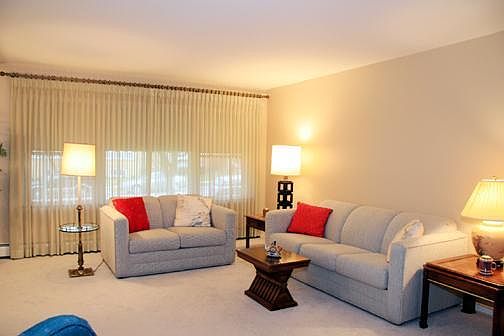 4th image of 4820 Conrad Ave #103