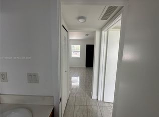 1130 NW 62nd St #15, Miami, FL 33150