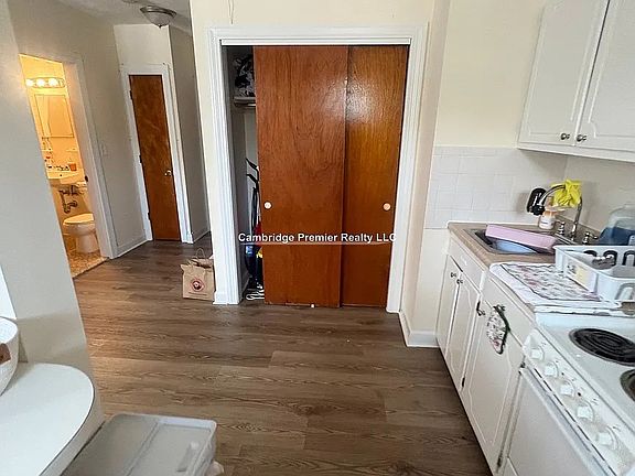 5th image of 160 N Beacon St APT 1A