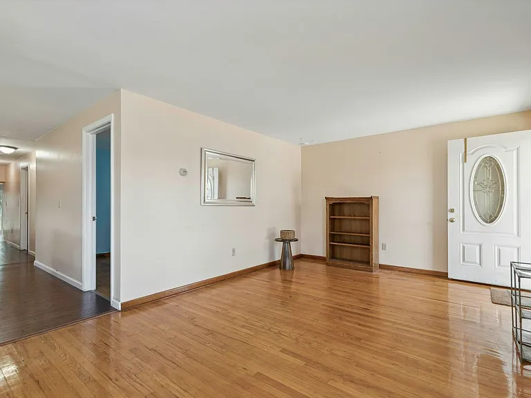 817 Winton St #1 — Photo 17
