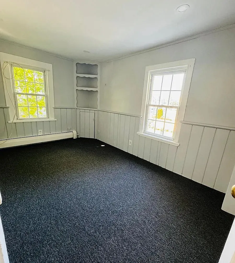 2 bed, 700 sqft, $1,900 — Photo 2