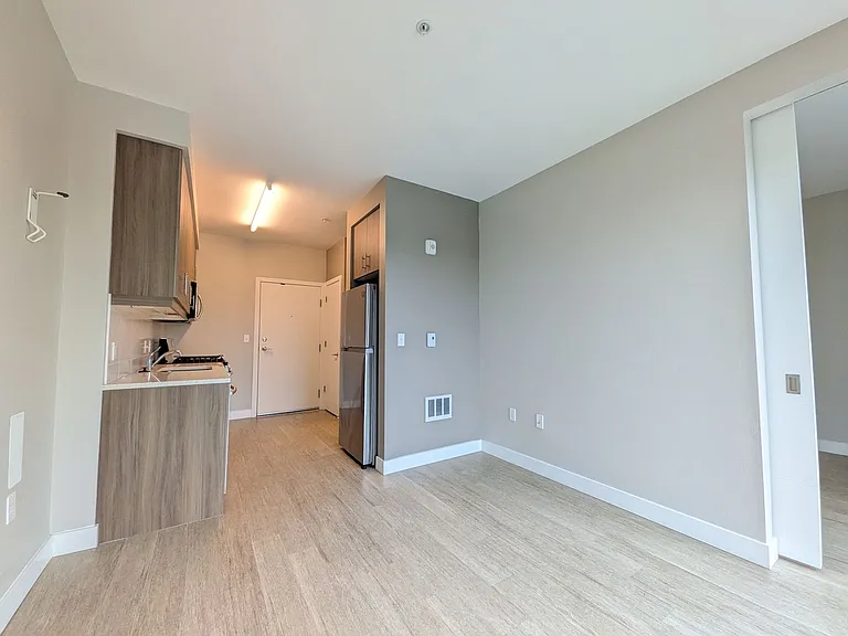 Division Terrace Apartments — Photo 68