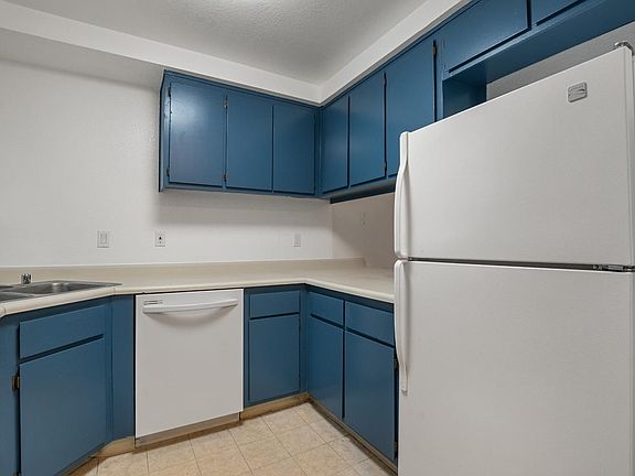 5th image of 7445 Auburn Oaks Court #F