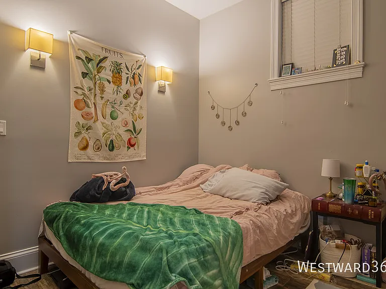 3718 N Wilton Ave #2 — Photo 17