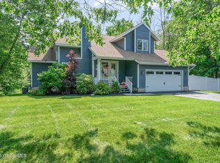 126 Eastline Rd, Ballston Lake, NY 12019