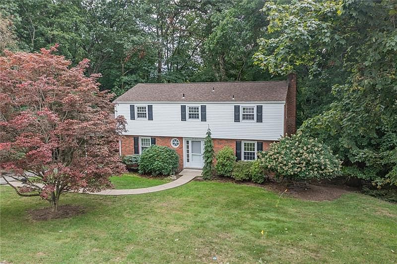 1st image of 3495 Meadow Gate Dr