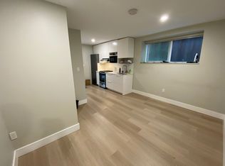 2547 McGill St #2, Vancouver, BC V5K1G9