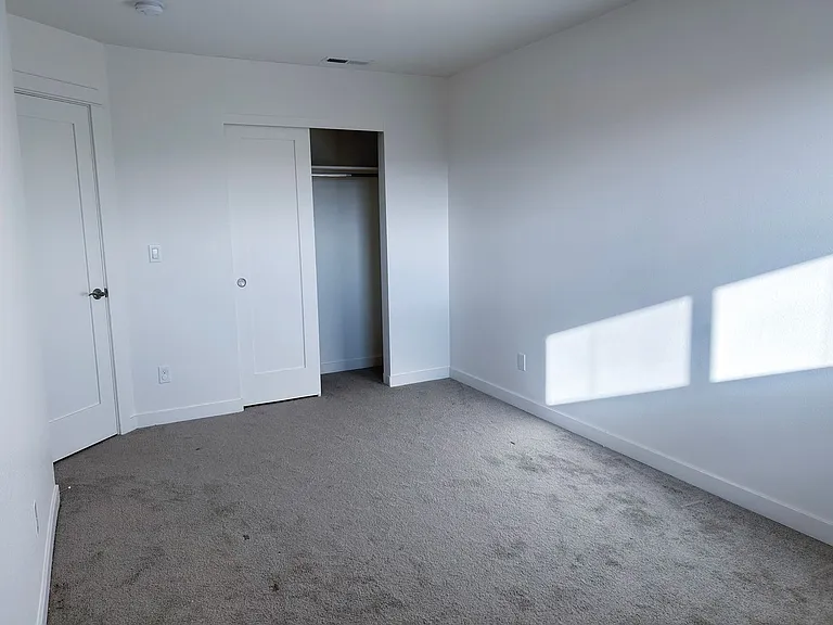 6127 Blue River Dr SE — Photo 15
