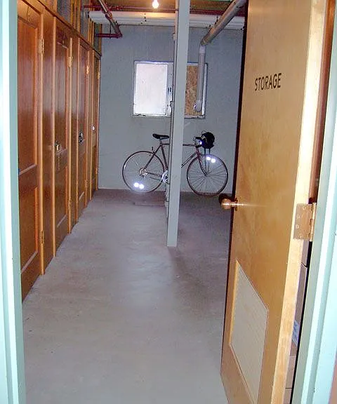 421 5th St W #2 — Photo 6