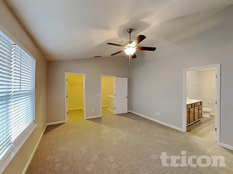 1348 Creekside Dr — Photo 8