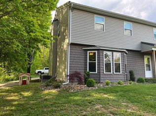 2138 Pleasant Valley Rd, Vinton, OH 45686