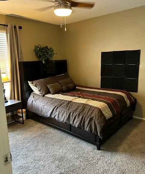 2nd Bedroom with Full size bed