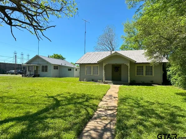 216 W North St, Kilgore, TX 75662