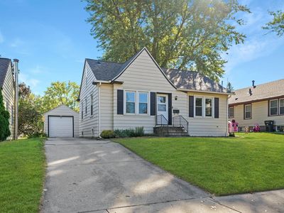 1624 East St, Cedar Falls, IA, 50613