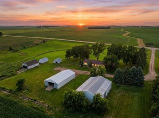 2813 230th St, Doon, IA 51235