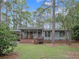 71 Canterbury Rd, Sanford, NC 27332