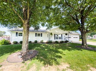 1108 S Prairie St, Robinson, IL 62454