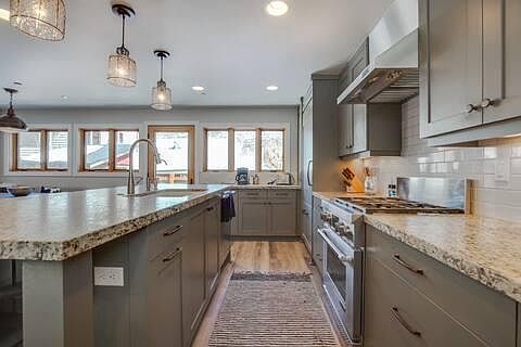 5th image of 1144 Woodside Ave