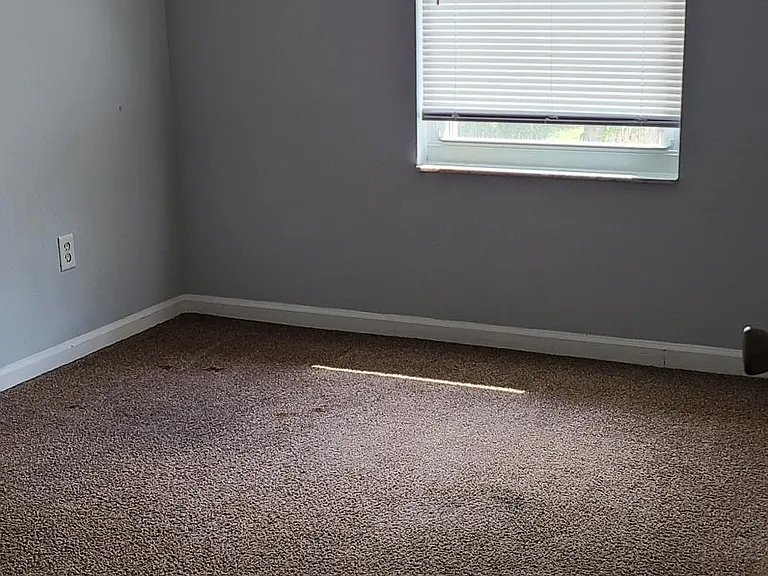 13793 Yarmouth Dr — Photo 13