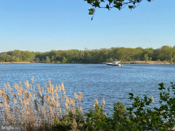 Hall Creek Dr, Earleville, MD 21919