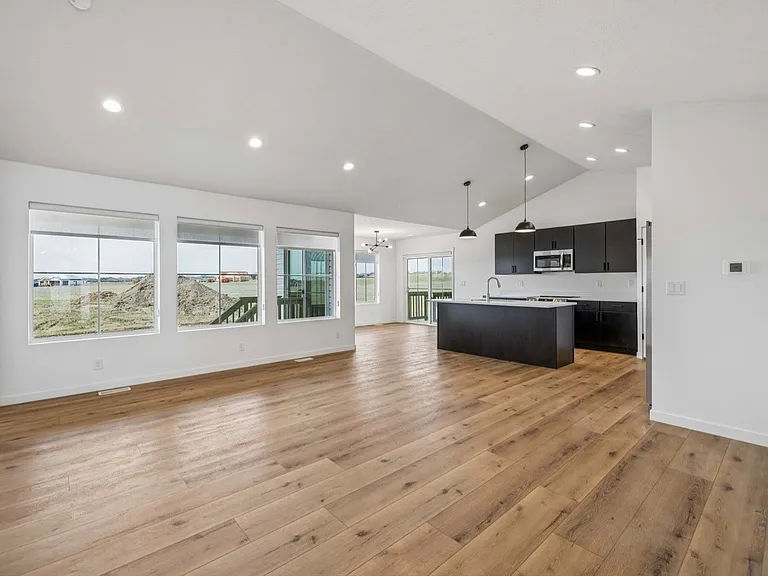 Castle Pine Dr — Photo 36