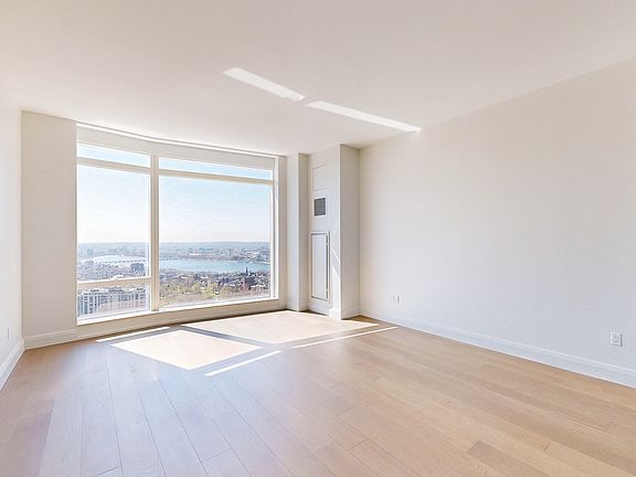 3rd image of 240 Devonshire St #3602