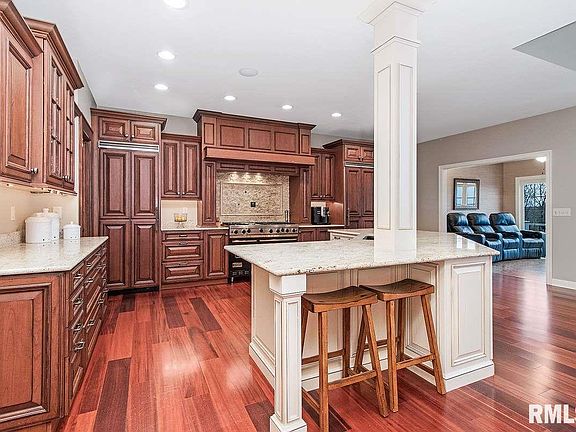 5th image of 26093 Valley Dr