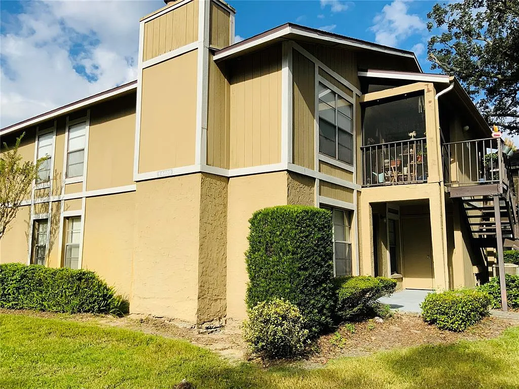 2 bed, 2.0 bath, 912 sqft, $1,550 — Photo 1