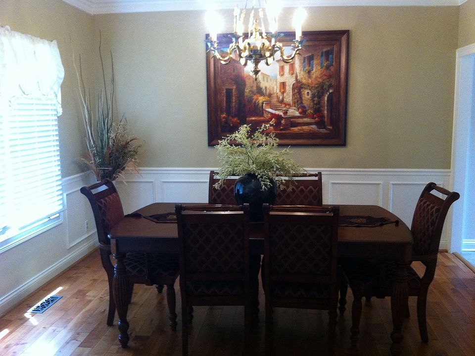 2nd image of 7588 Youngs Ct