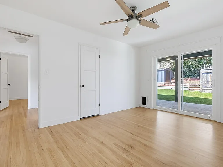 4776 Garfield St — Photo 18
